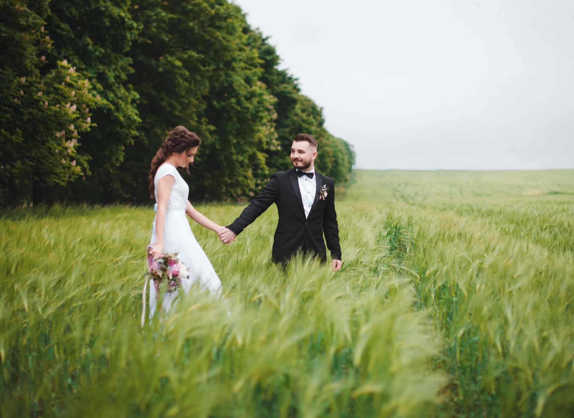 https://classicsouthernweddings.com/wp-content/uploads/2020/12/image_about_us_04.jpg